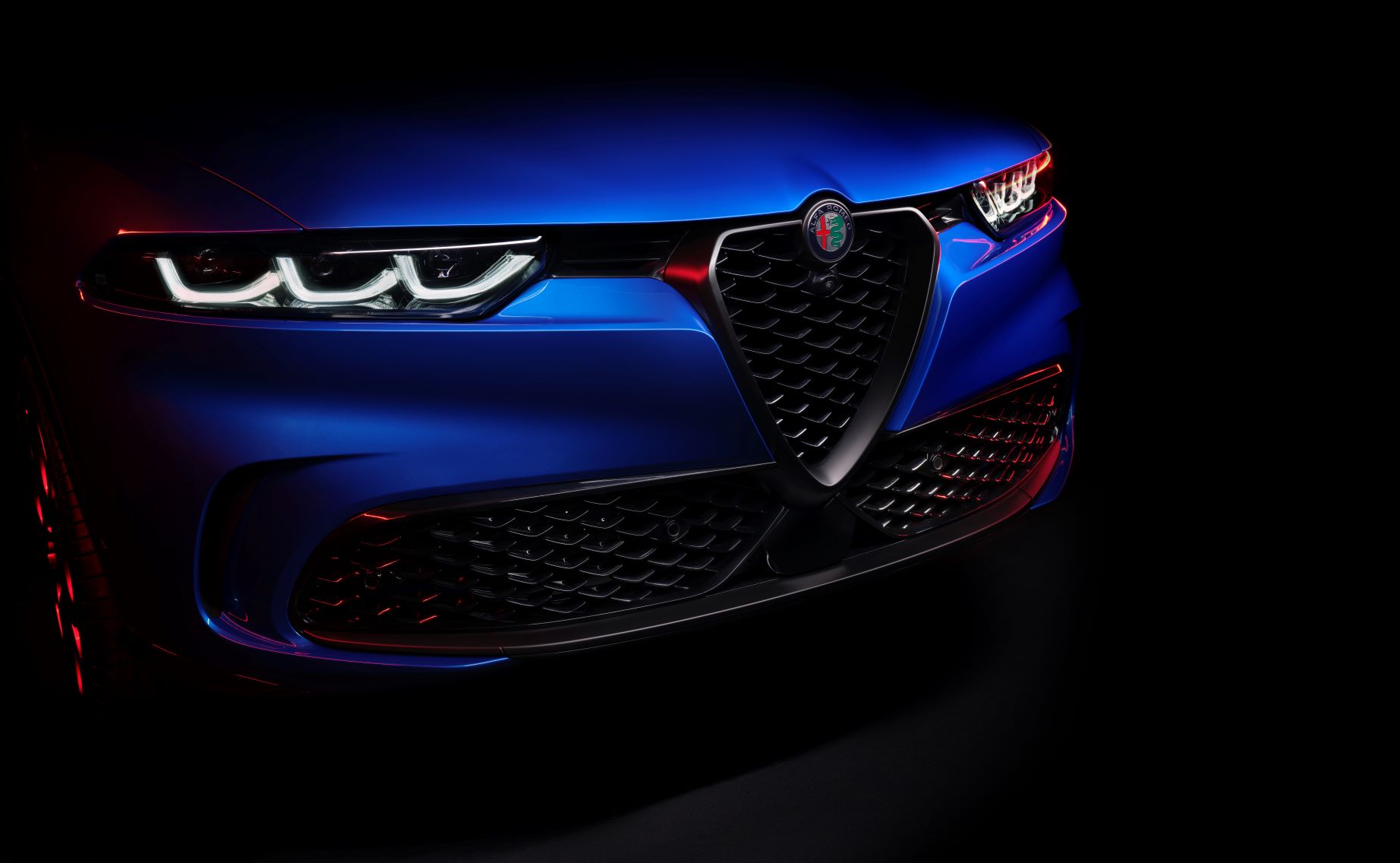 Close-up of the grille on the new Alfa Romeo Tonale