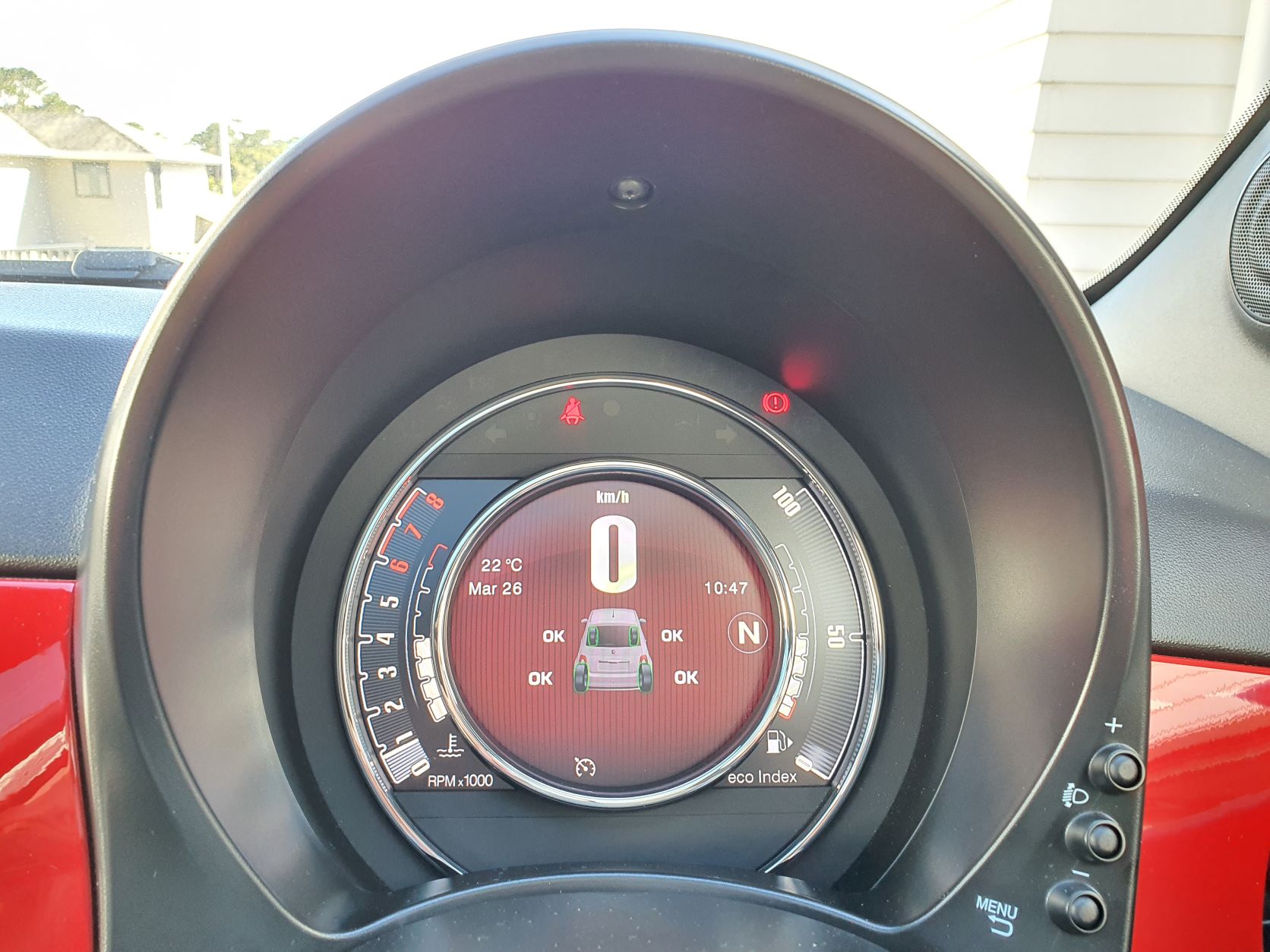 Gauge cluster on the new Fiat 500 Dolcevita