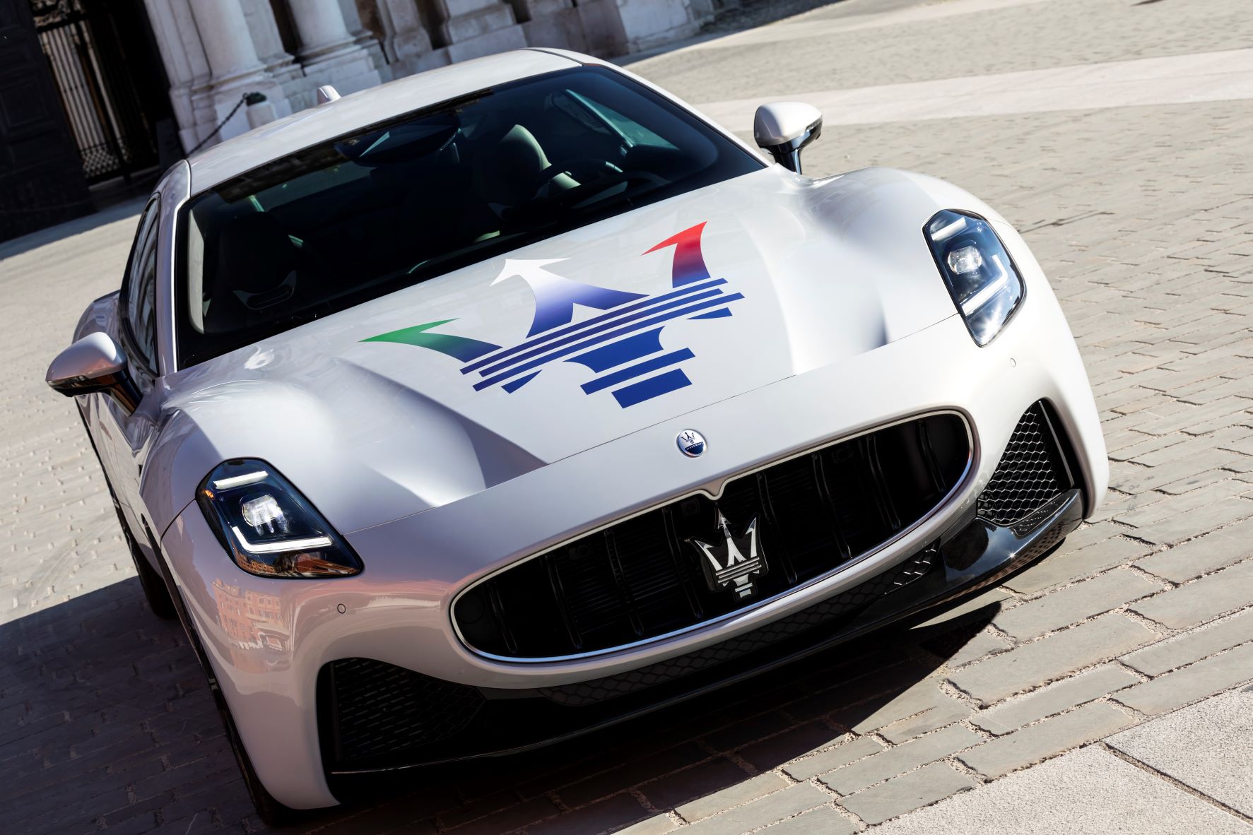 Front view of the new Maserati GranTurismo in white