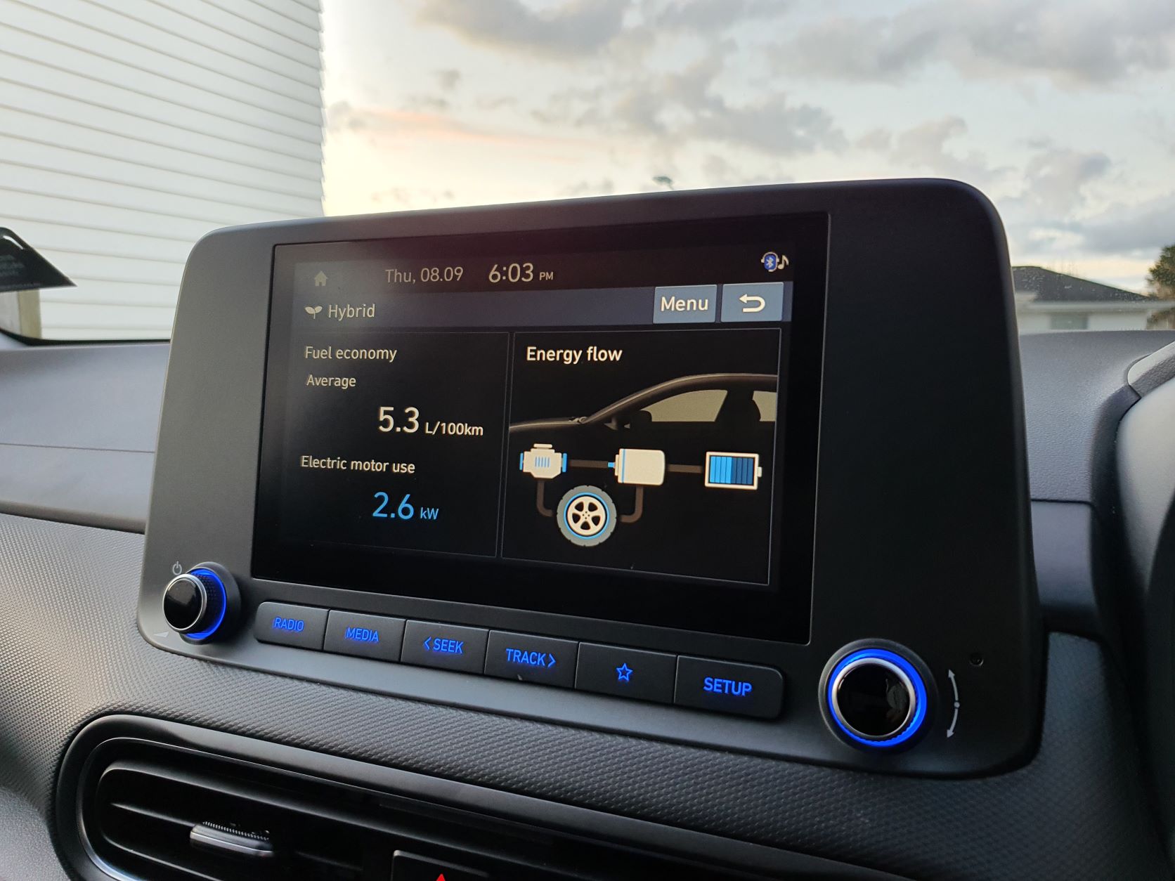 Hybrid view on the infotainment screen of the 2022 Hyundai Kona Hybrid