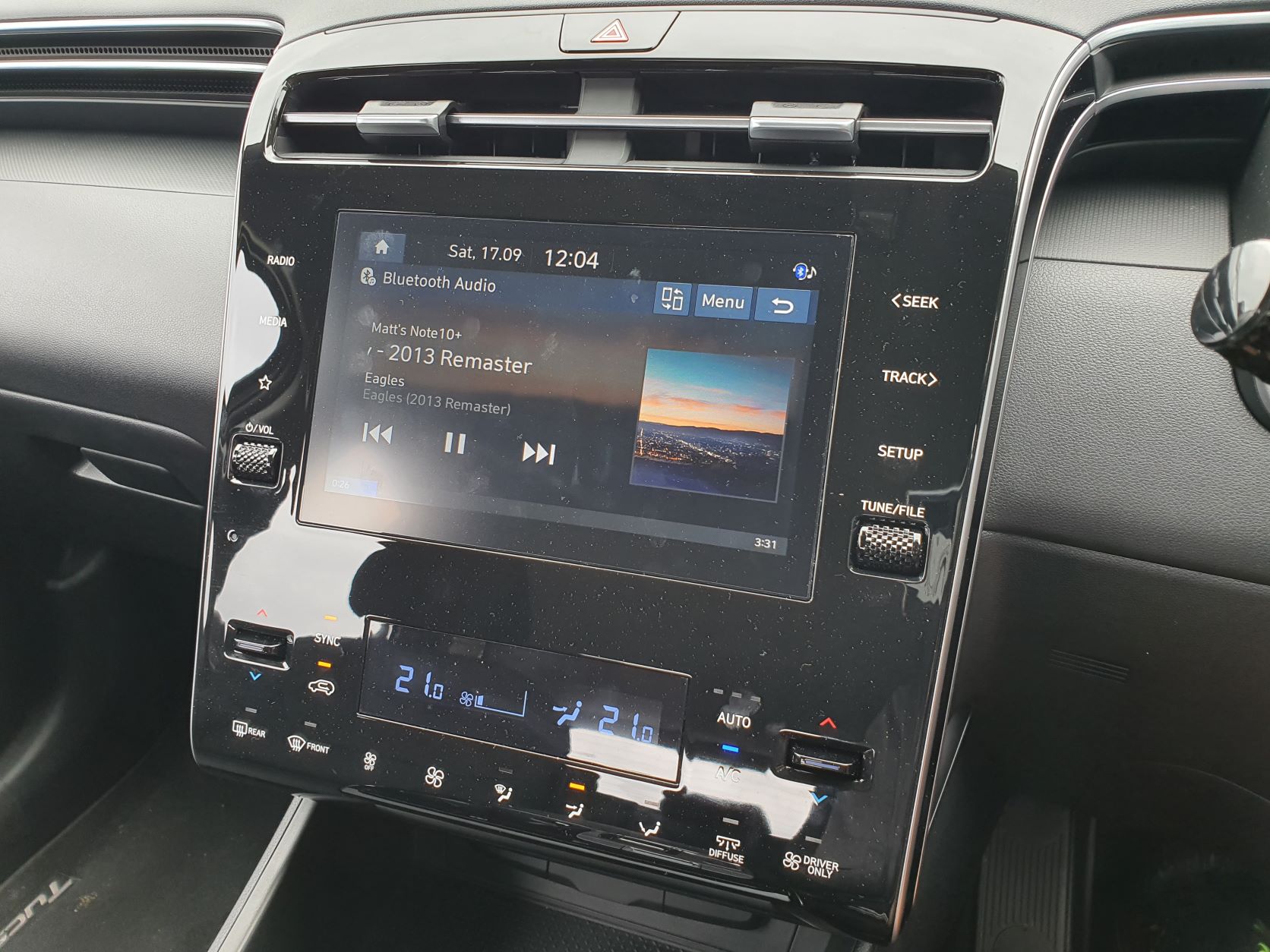Infotainment touchscreen on the centre console of the 2022 Hyundai Tucson Hybrid