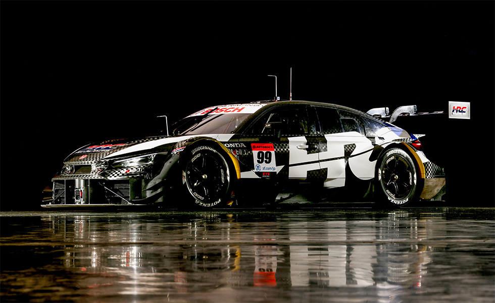 Image of the new Honda Civic Type R GT racecar in black