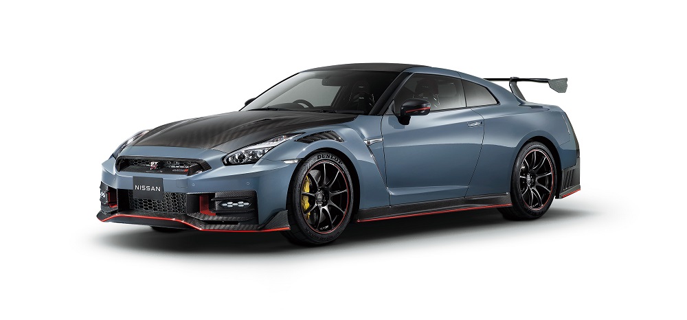 A static photo of the 2025 Nissan GT-R Track Edition by Nismo.