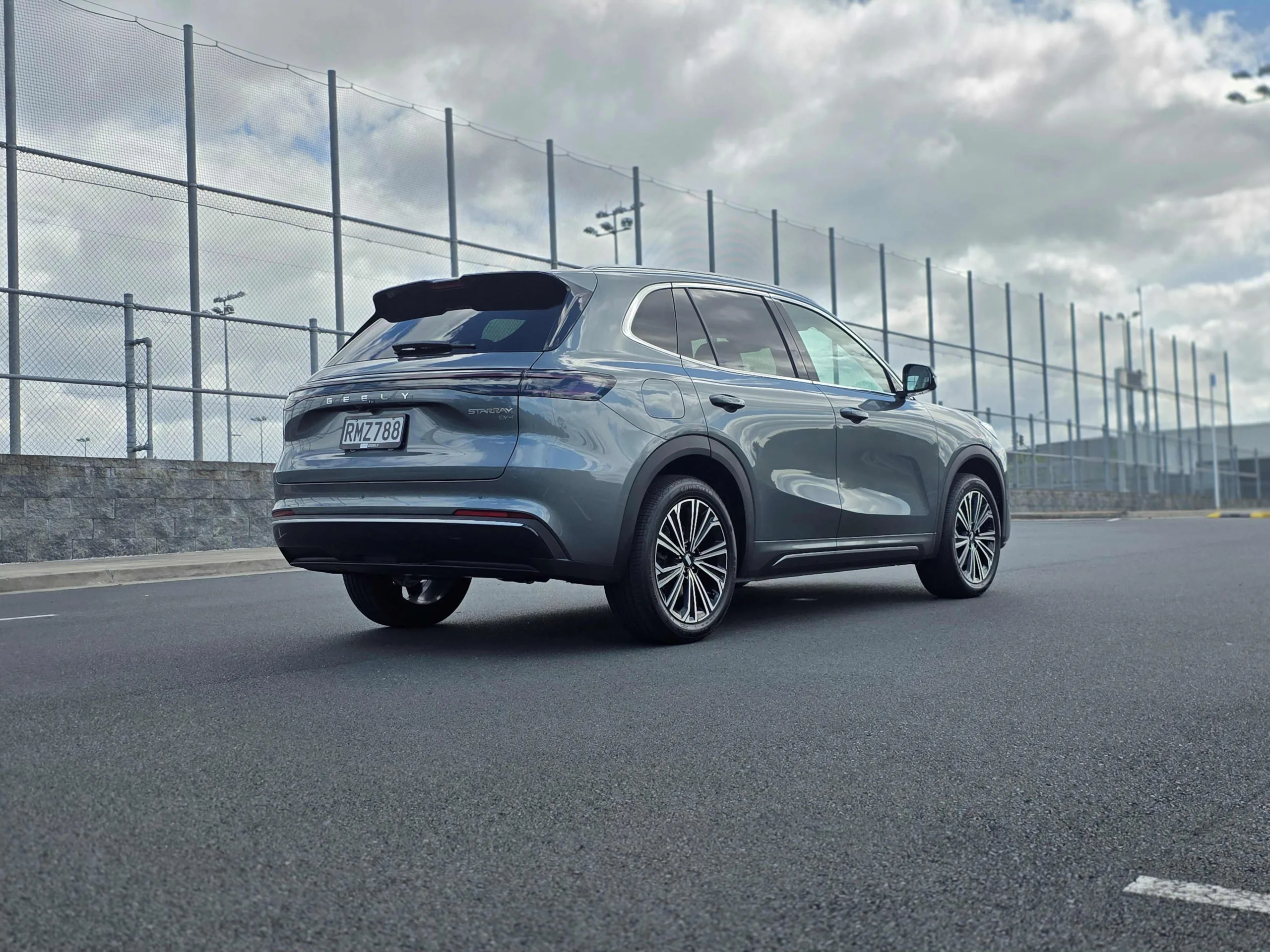 Stargazing - Geely Starray EM-i review