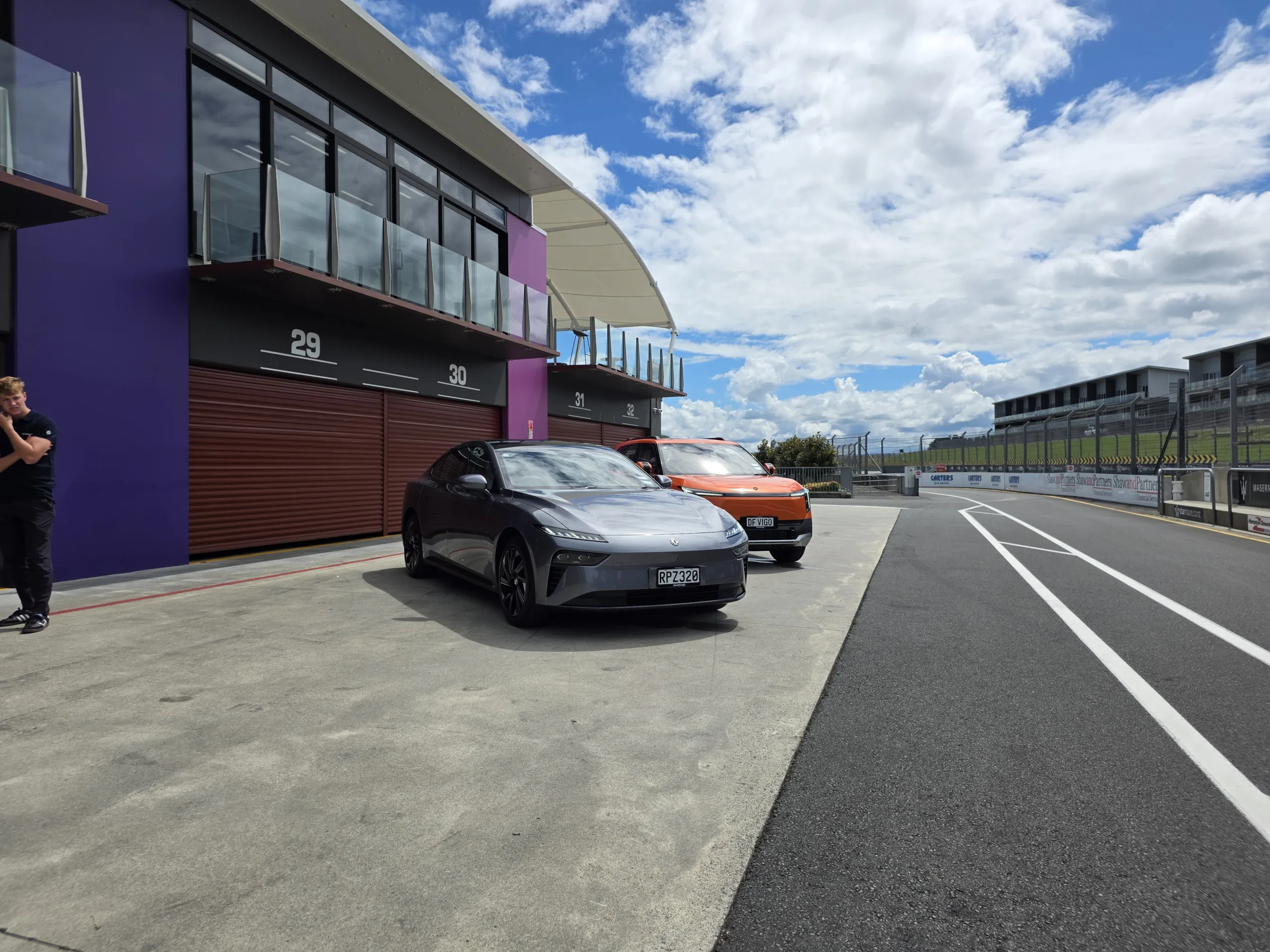 Dongfeng Vigo and 007 first drive NZ - out of the box thinking