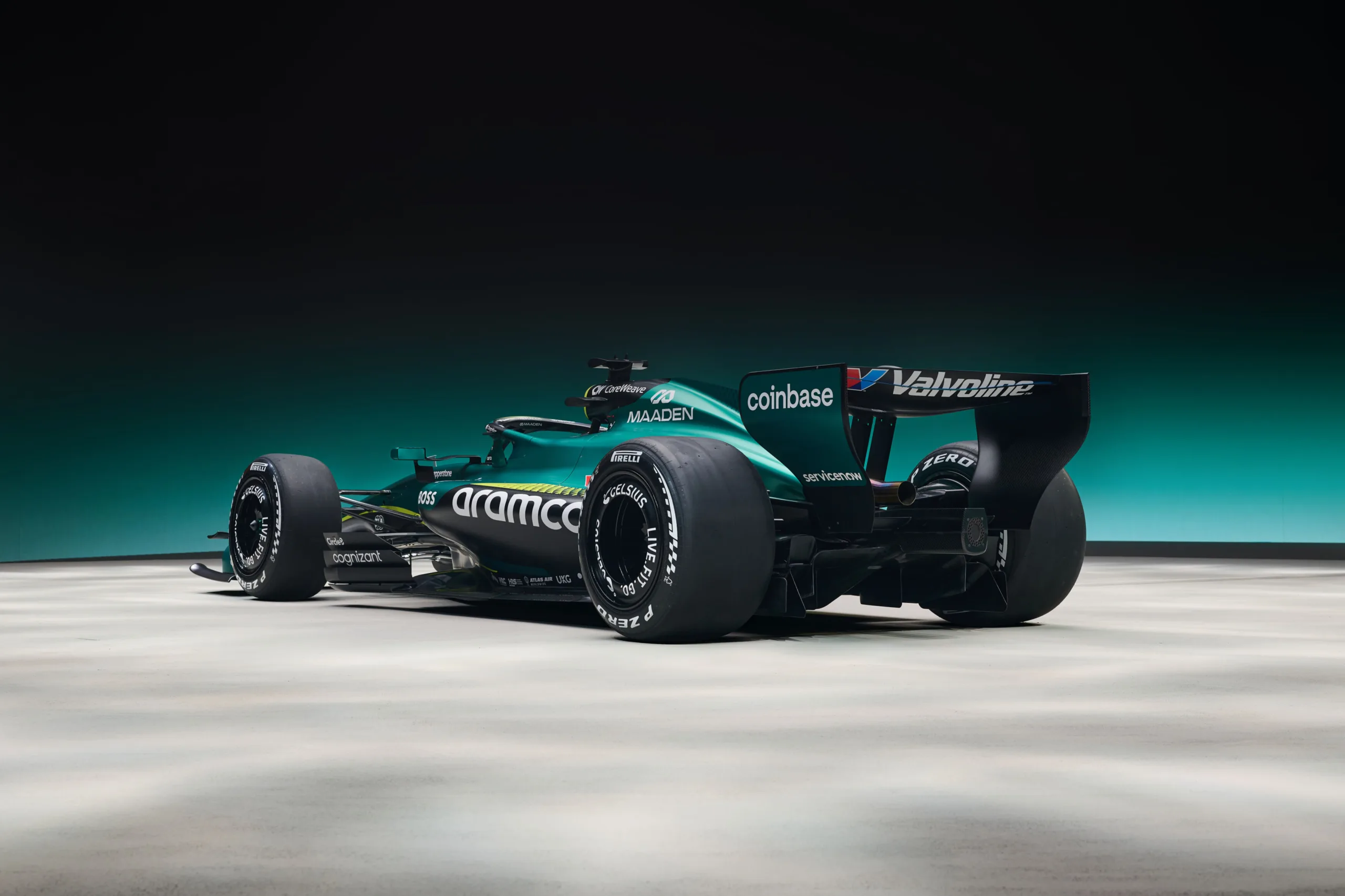 First Look - Aston Martin and Honda Unveil Striking AMR26 for 2026 Season