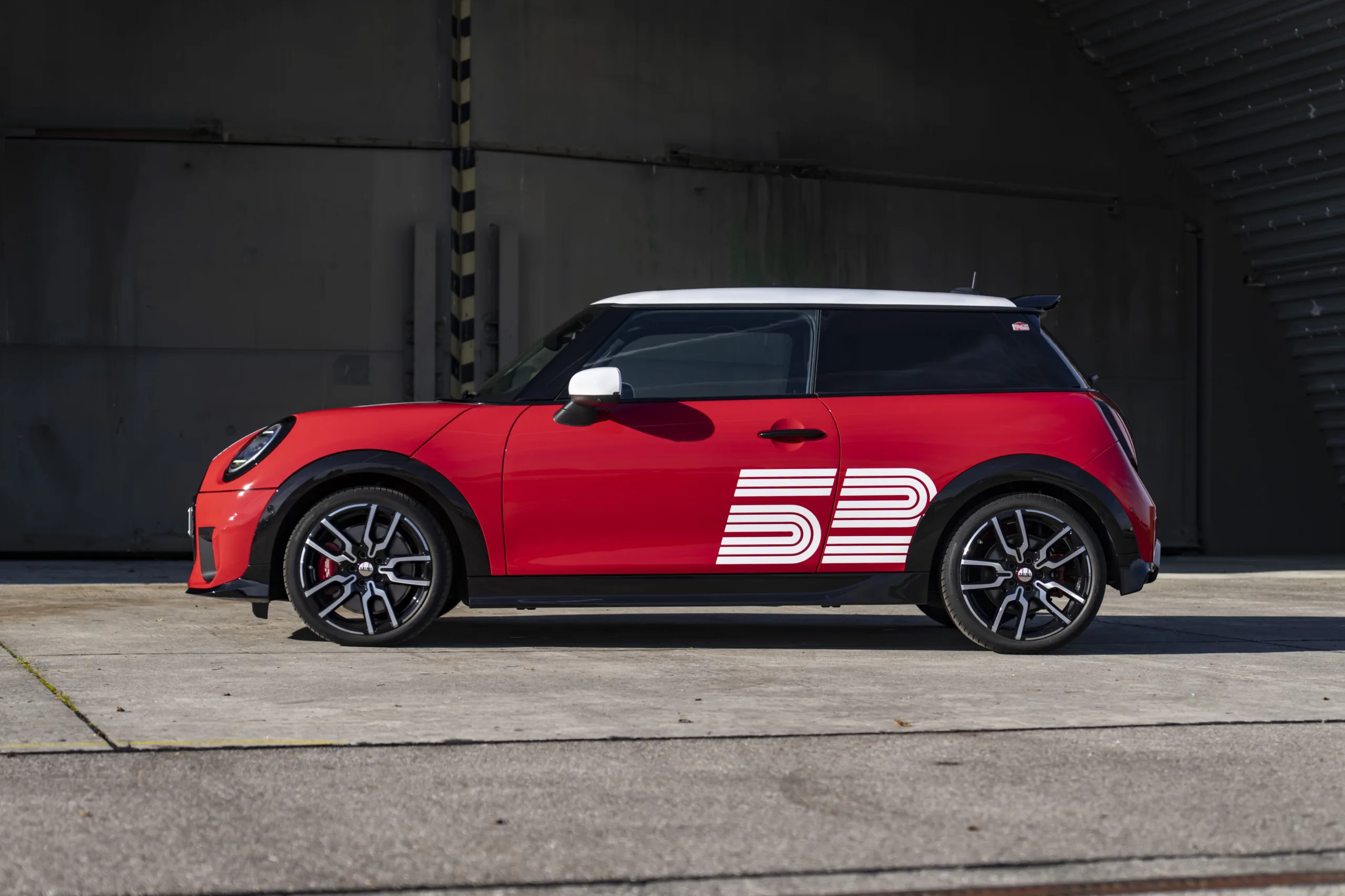MINI’s 1965 Victory Edition Roars Into 2026 With Retro Style and Modern Muscle