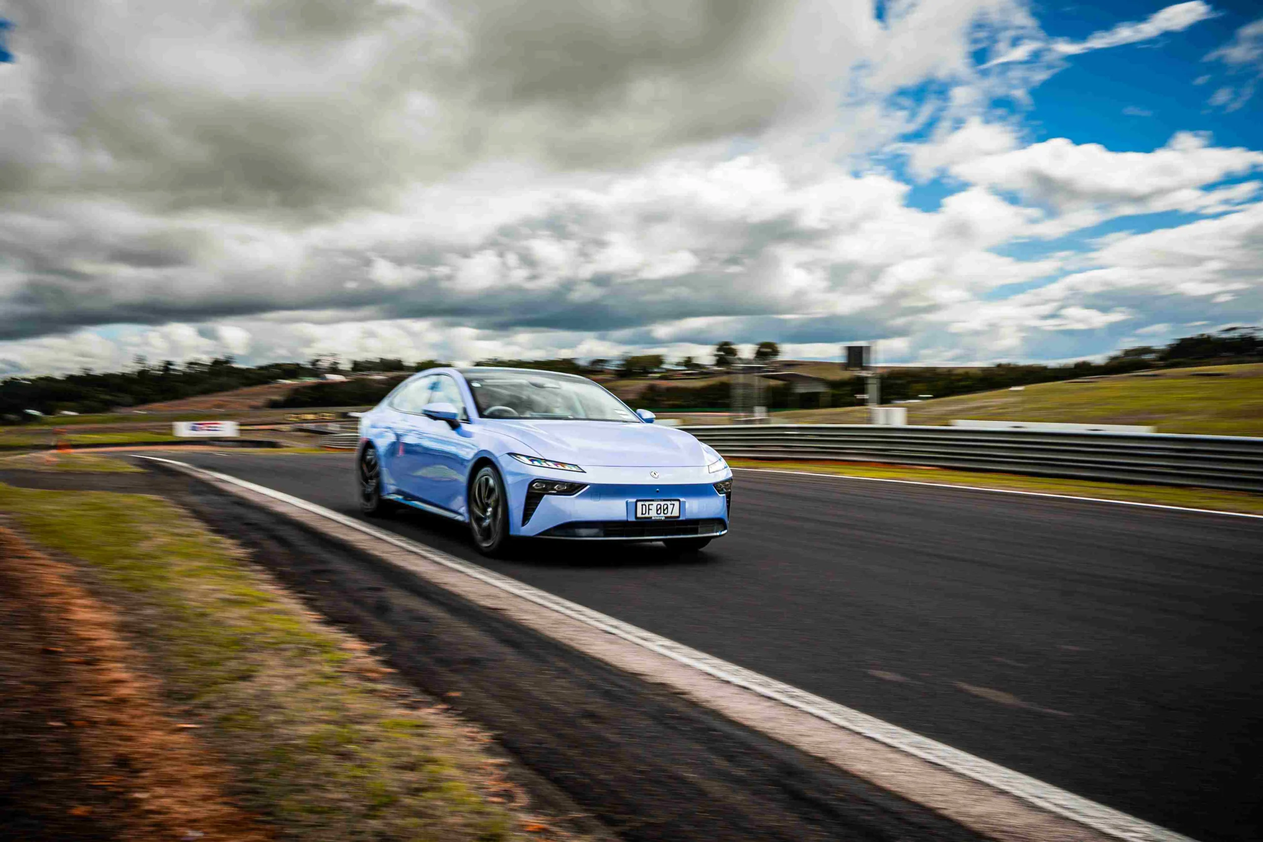 Dongfeng Vigo and 007 first drive NZ - out of the box thinking