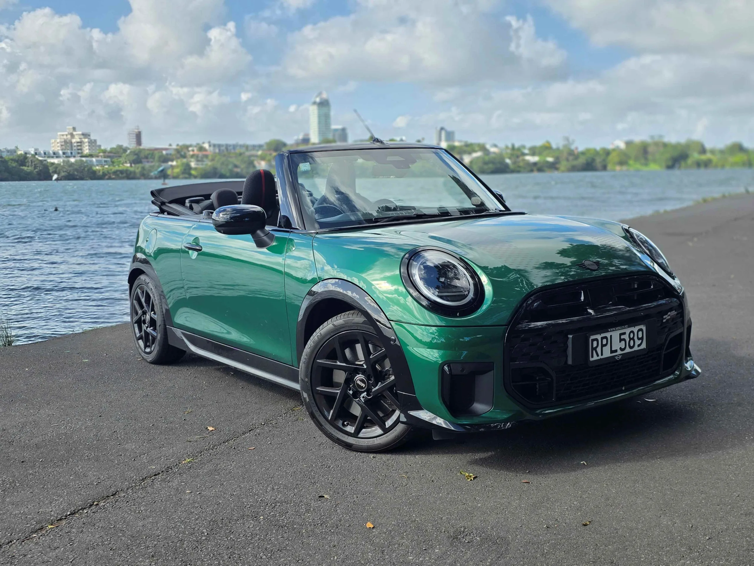 MINI Cooper S Convertible Review – A Super-Dooper Mini Cooper