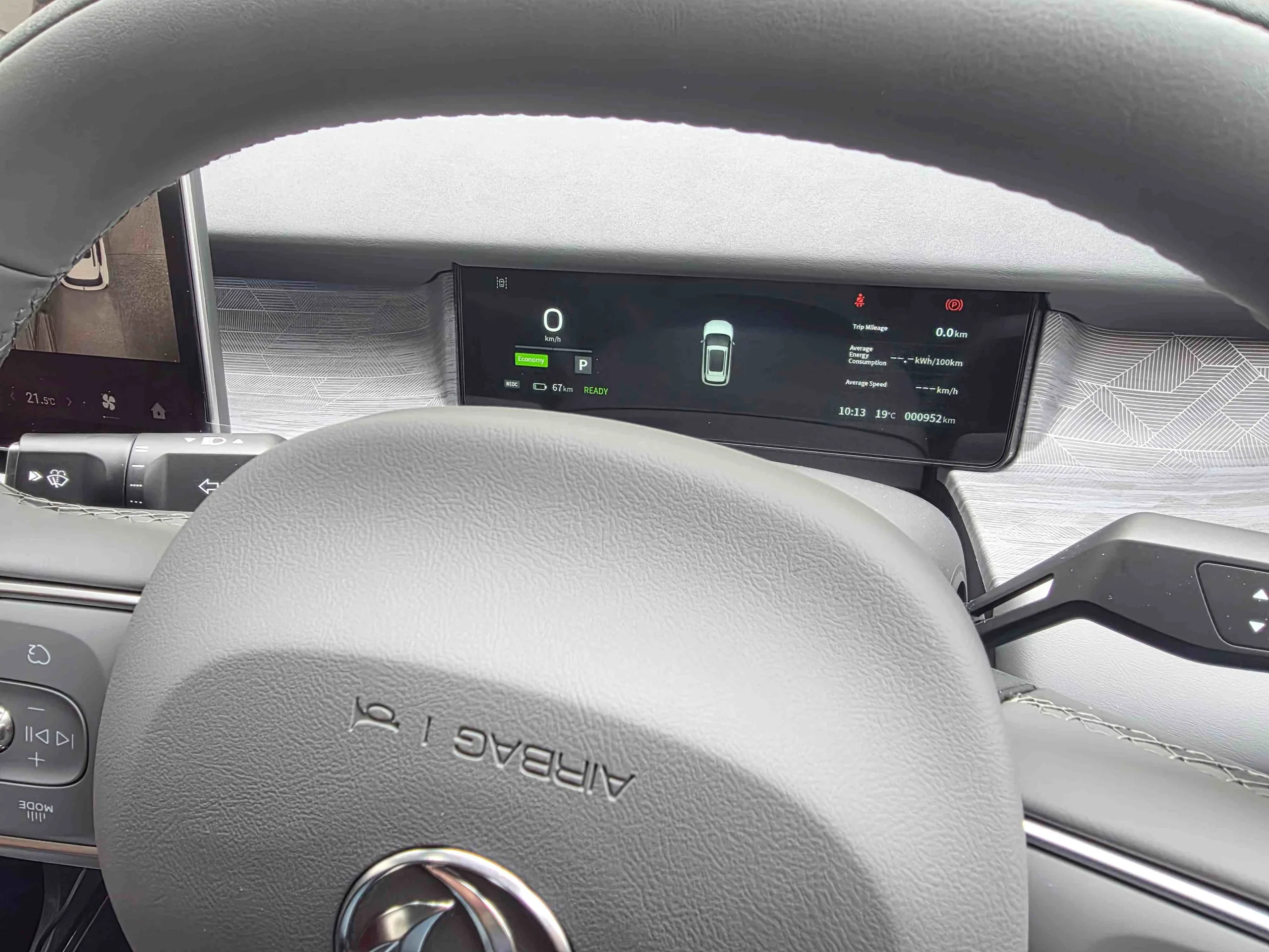 DongFeng Vigo Review - A Very Versatile EV Crossover/SUV