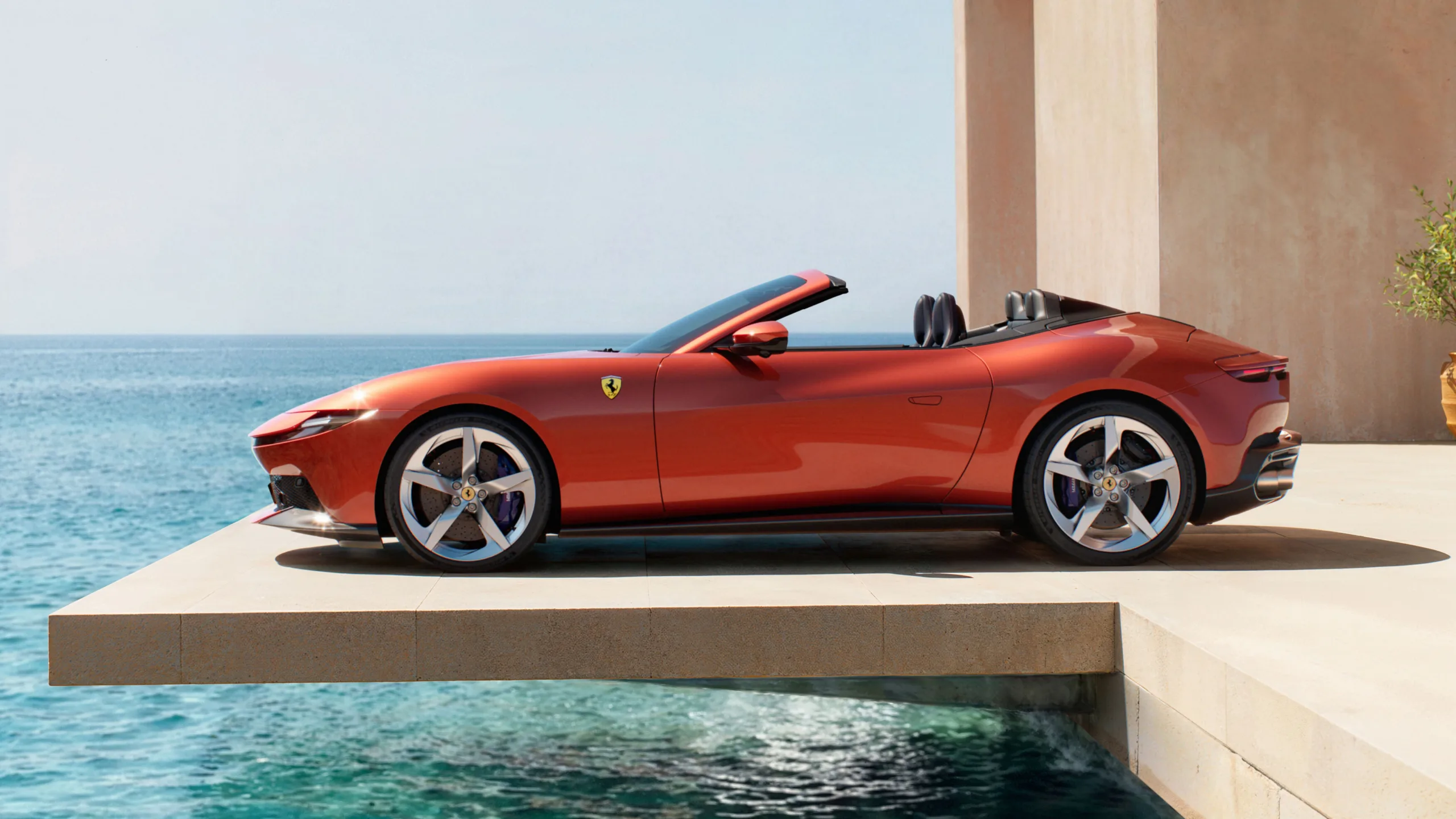 Top Down, Ego Up - Why the Ferrari Amalfi Spider Might Actually Makes Sense