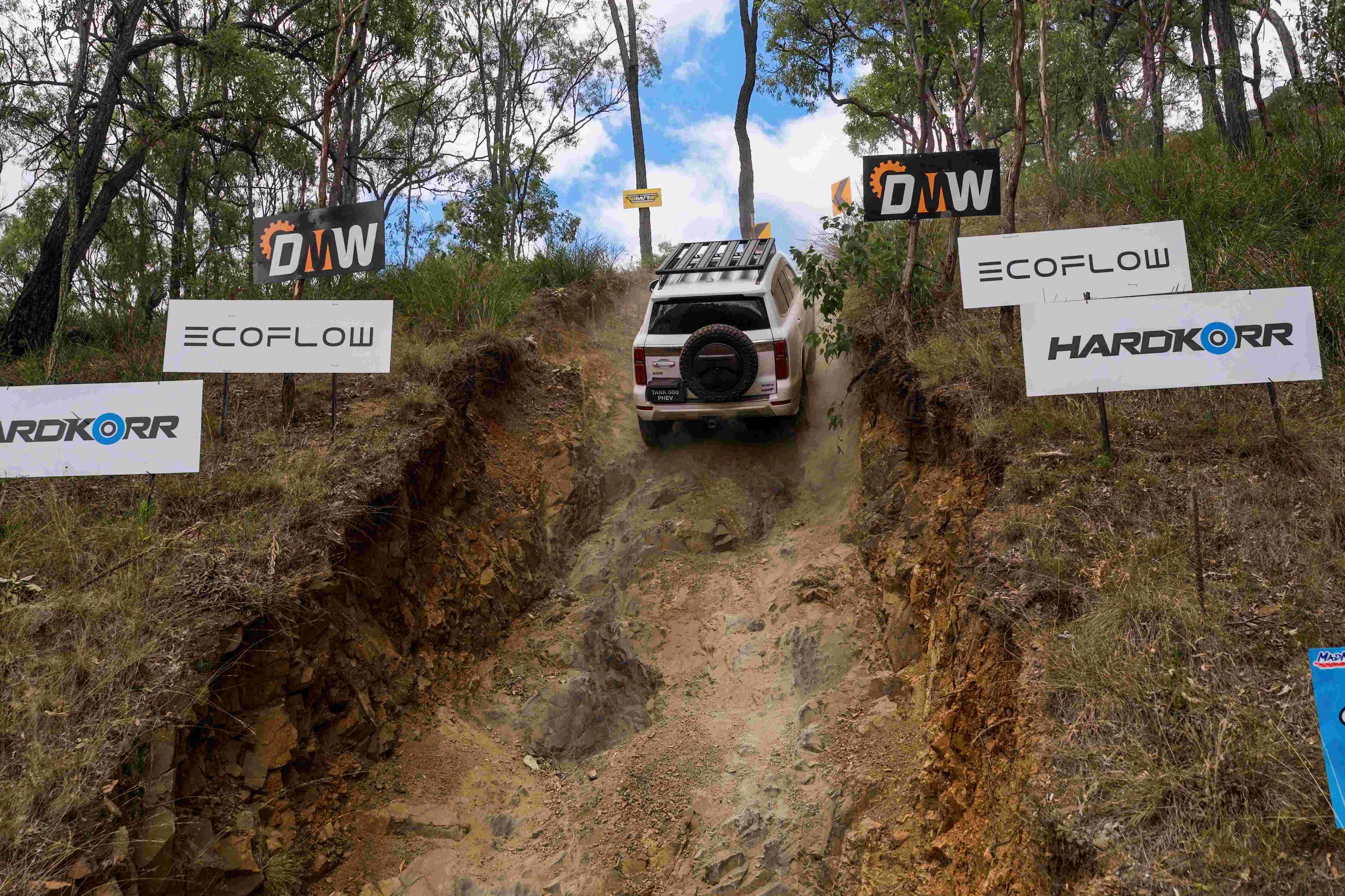 Cheers - GWM’s Hi4‑T Hybrids Conquer Beer O’Clock Hill