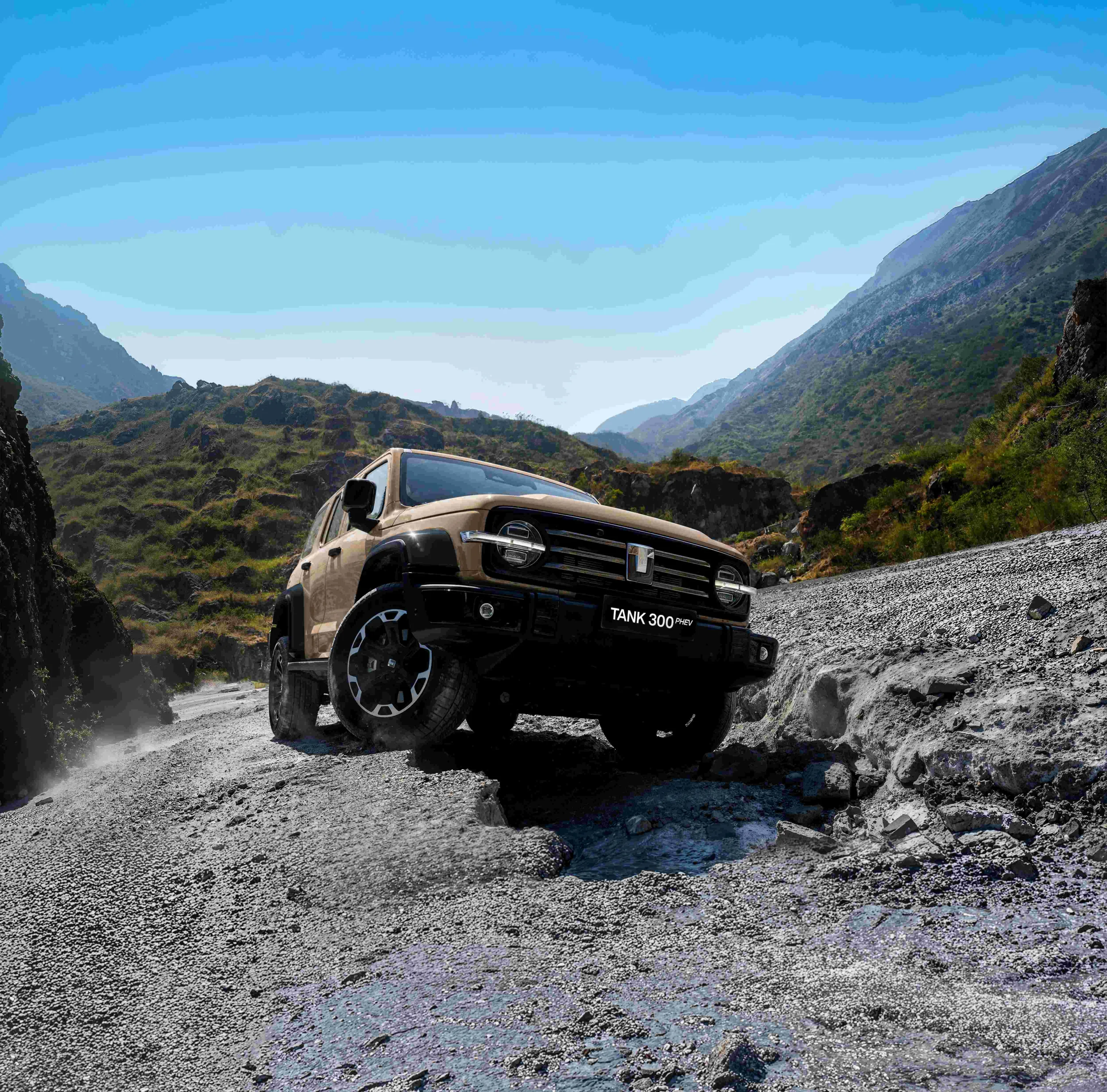 GWM NZ release specs and price of TANK 300 Hi4-T PHEV
