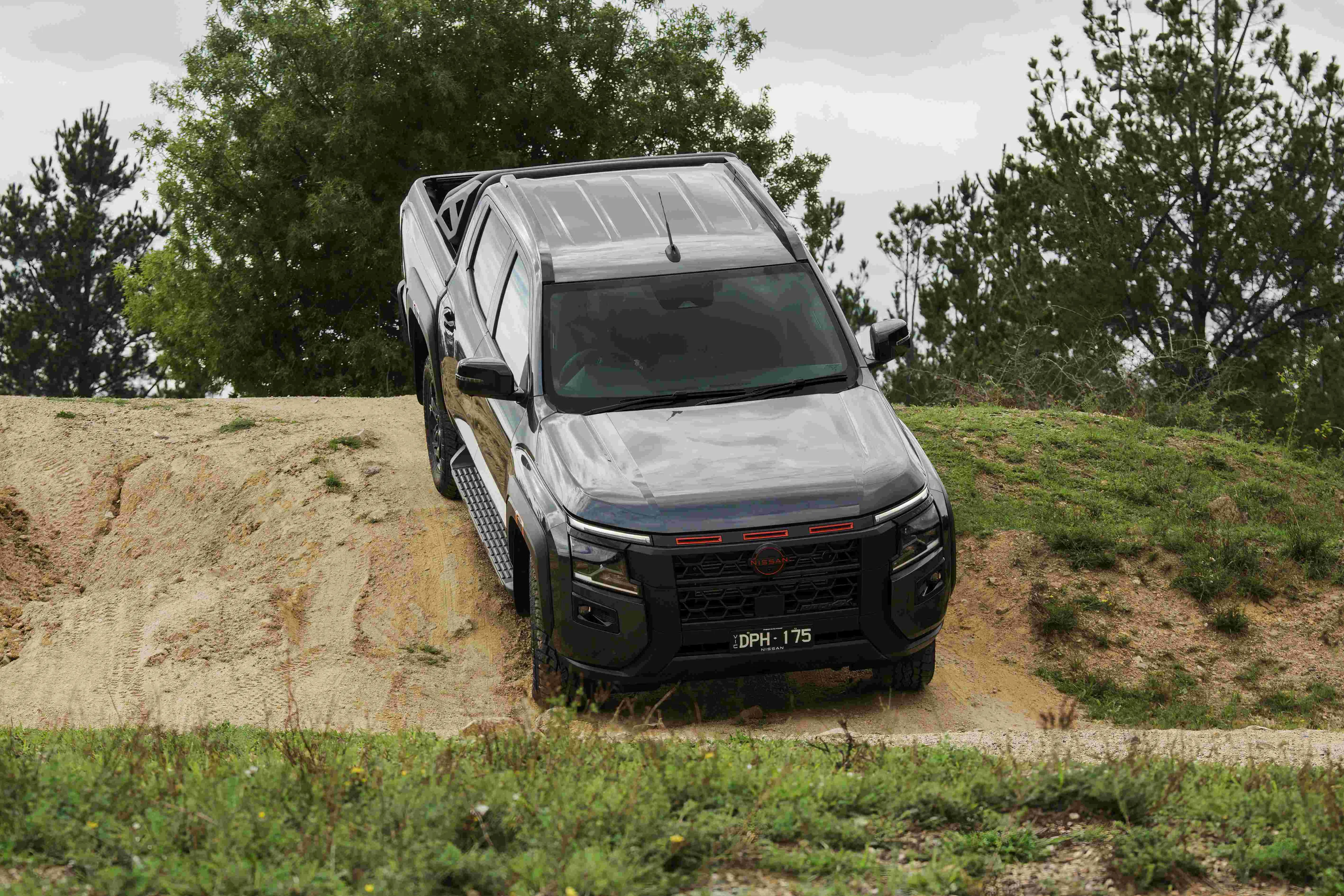 All-new fifth generation Nissan Navara - test drive in Aus