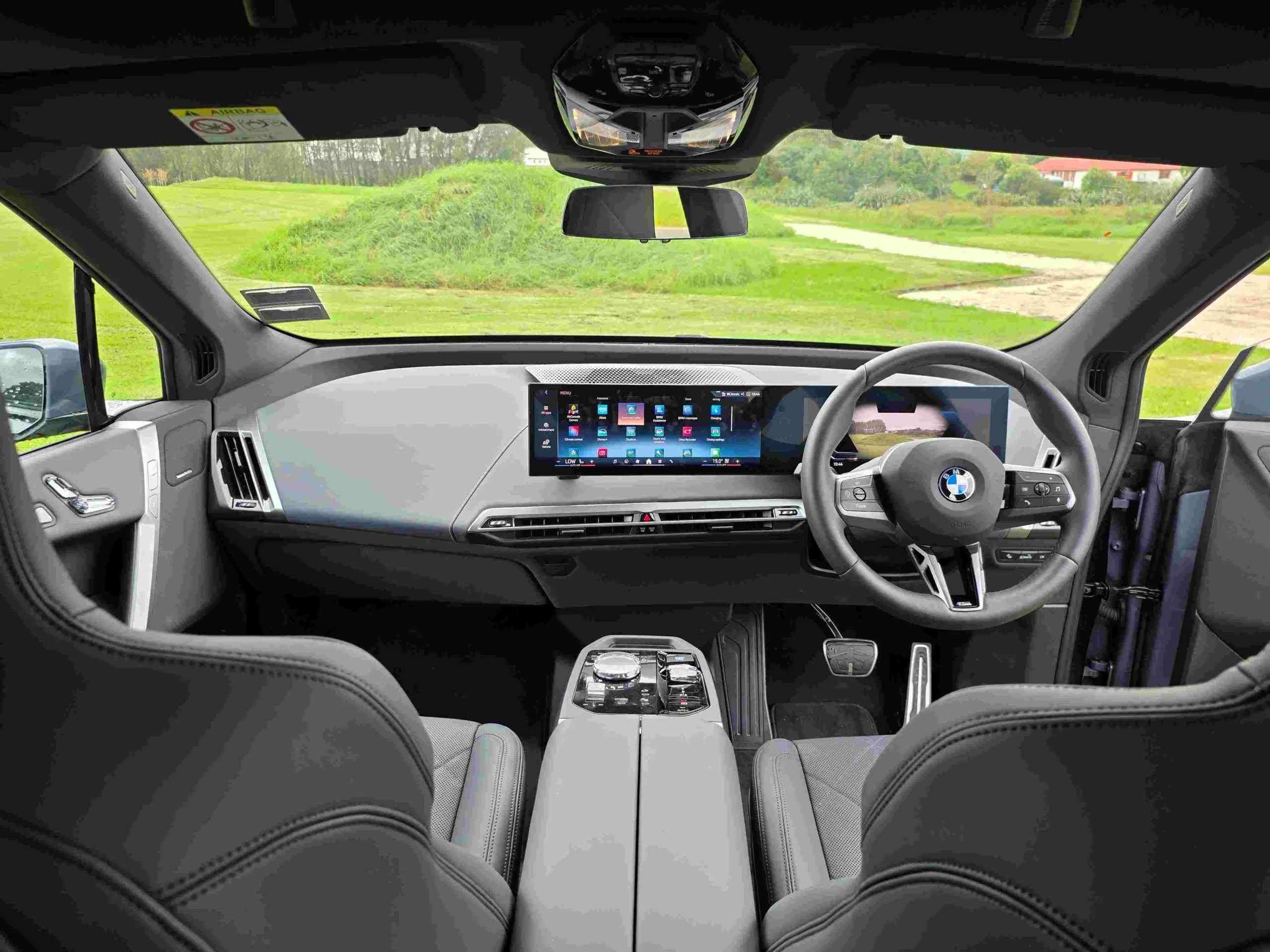 BMW iX xDrive45 M Sport Review - Big, bold and quietly brilliant