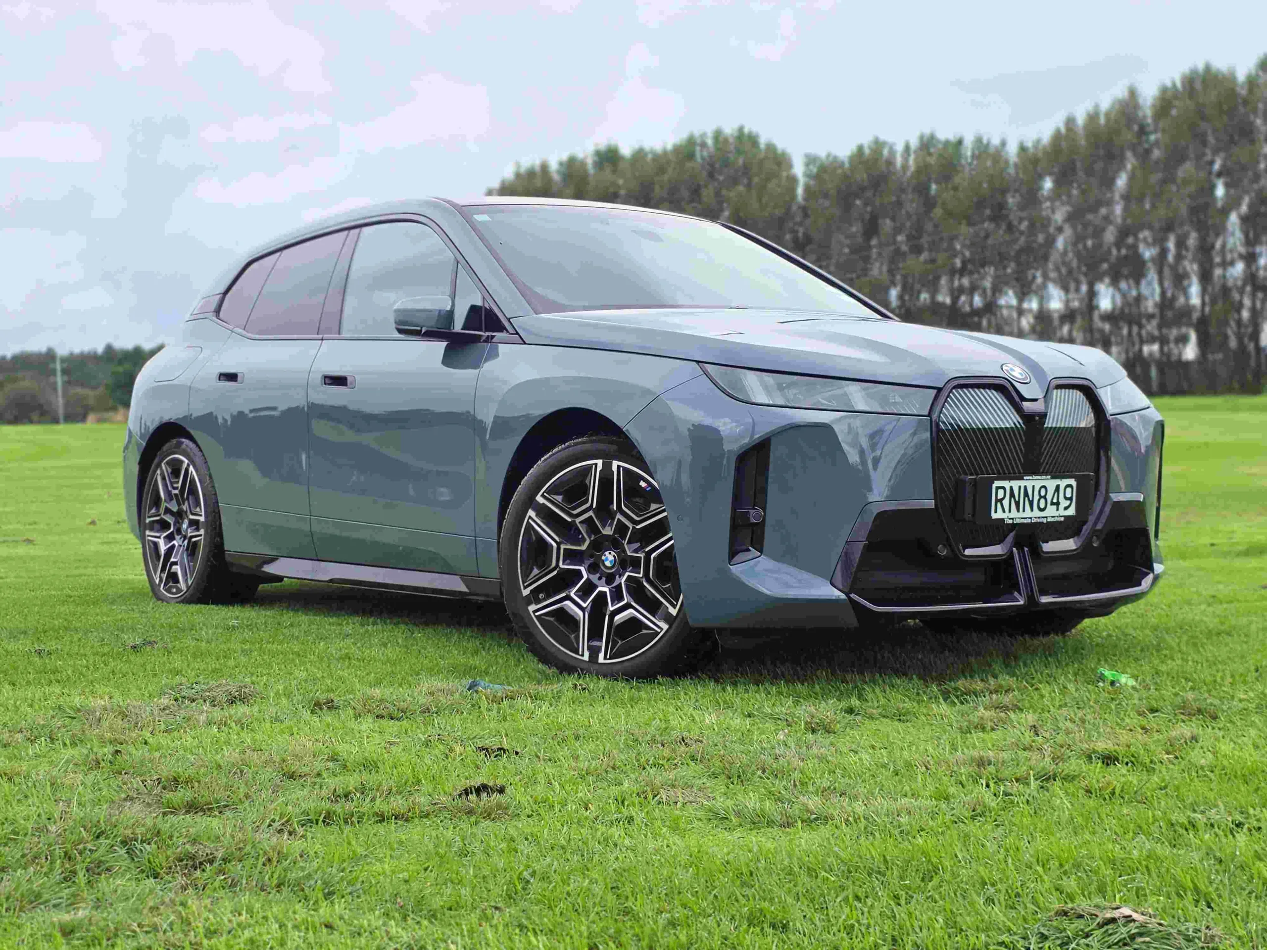 BMW iX xDrive45 M Sport Review - Big, bold and quietly brilliant